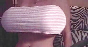 యువ కాక్వెట్ వ్యక్తి యొక్క సెక్స్ సెక్స్ సెక్స్ తెలుగు తెలుగు ఆత్మవిశ్వాసం యొక్క అడుగుల స్ట్రోక్ మరియు టేబుల్ మీద అతనిని ఇచ్చింది