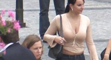 రెండు బ్లోన్దేస్ ద్వారా సర్వీస్ ఒక ధృఢనిర్మాణంగల బోనర్ యొక్క ప్రియుడు తెలుగు సెక్స్ వీడియో తెలుగు తెలుగు