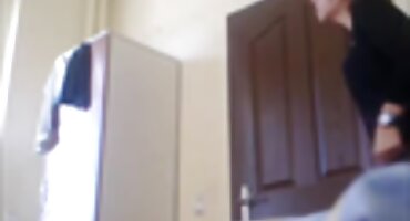 అతను వచ్చి వంటగది నుండి ఒక తెలుగు తెలుగు సెక్స్ వీడియో పరిణతి నల్లటి జుట్టు గల స్త్రీని మరియు నిమగ్నమై మక్కువ ఎద