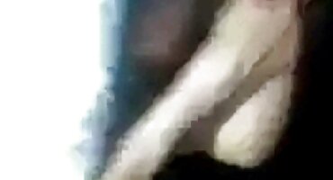 బ్లాండ్ కమ్ తెలుగు తెలుగు సెక్స్ ఒక శక్తివంతమైన ప్రవాహం కింద ఆమె నోరు ఉంచుతుంది