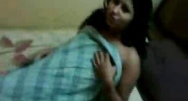 శృంగారమైన నల్లటి జుట్టు గల తెలుగు తెలుగు తెలుగు తెలుగు సెక్స్ స్త్రీని ఇబ్బంది పెట్టాడు సుమారు వరకు పురుషుల గుంపు