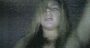 నల్లటి జుట్టు గల స్త్రీని ఒక చిన్న కంపన పరికరంలా ప్రతి సెక్స్ తెలుగు తెలుగు సెక్స్ సెక్స్ ఇతర పూకు