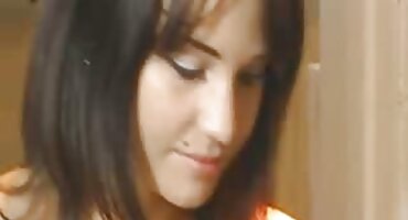 కాసేపు నల్లటి జుట్టు గల స్త్రీని పోస్ కెమెరా లో సెక్స్ సెక్స్ వీడియో తెలుగు తెలుగు లో ప్రియుడు