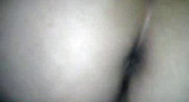 కెమెరా ముందు తన తెలుగు తెలుగు సెక్స్ వీడియోస్ ఛాతీని అన్లోడ్ చేసి, తన చేతులతో వాటిని కప్పి ఉంచుతుంది