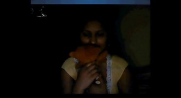 పెరటి లో, లెస్బియన్స్ ఒక వేడి పుస్సీ కోసం ప్రతి ఇతర తెలుగు సెక్స్ సెక్స్ తెలుగు తెలుగు ముఖాలు మీద కూర్చుని